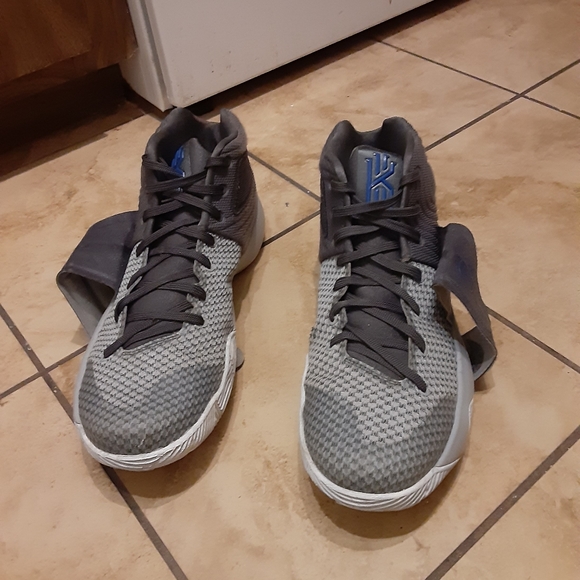 Nike Kyrie 2 Omega 2016 Drop Size 11.5 US - Picture 10 of 12